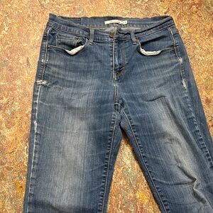 Levi’s blue 505 straight woman’s jeans